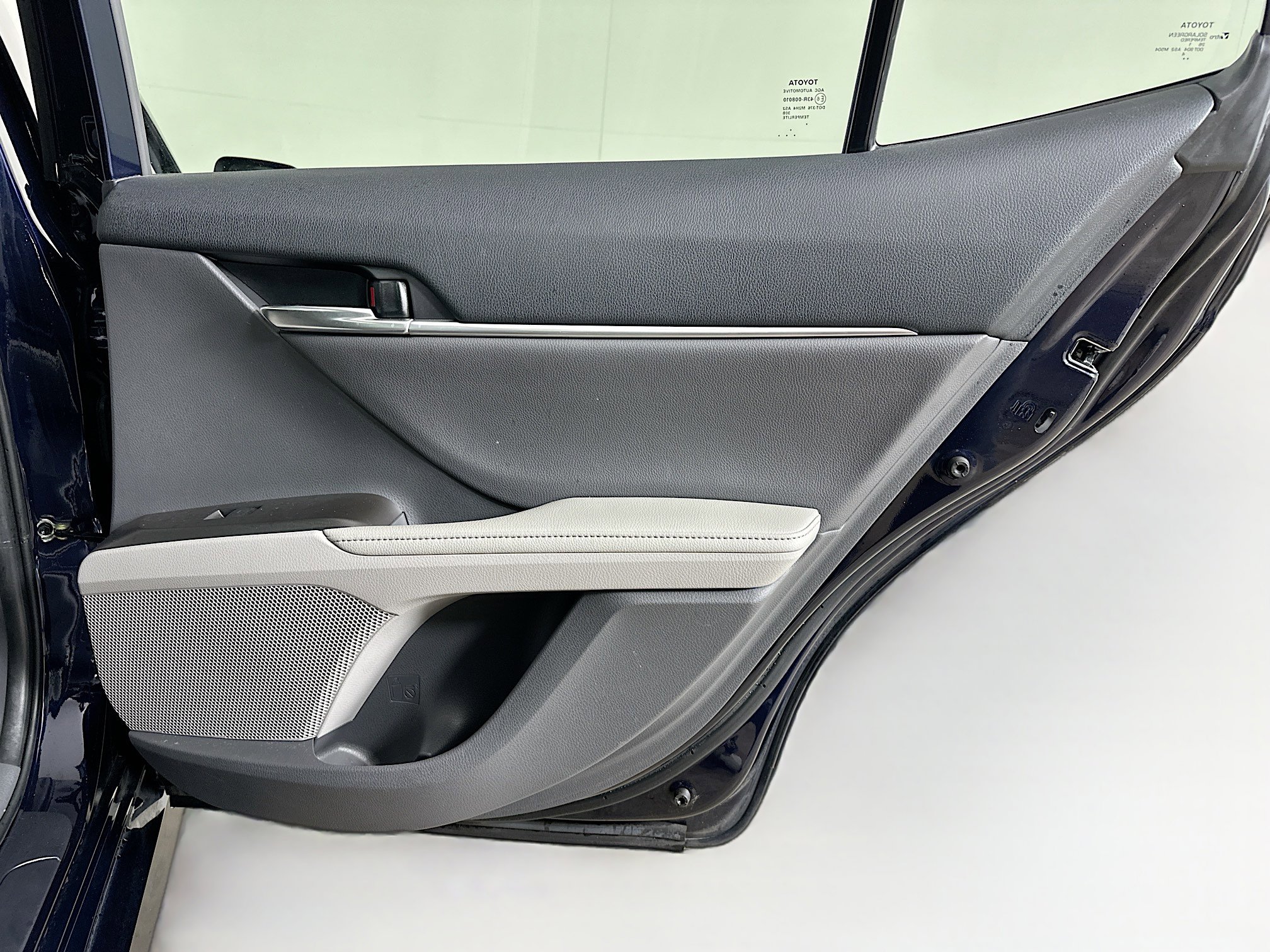 Used 2021 Toyota Camry XLE image 30