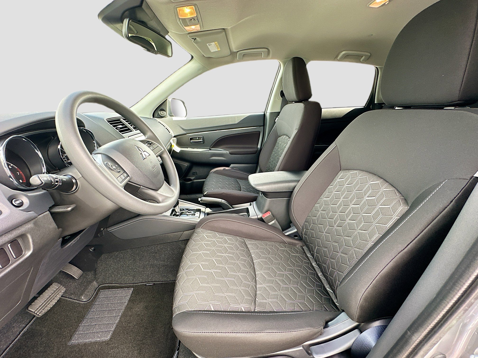 New 2025 Mitsubishi Outlander Sport ES image 14