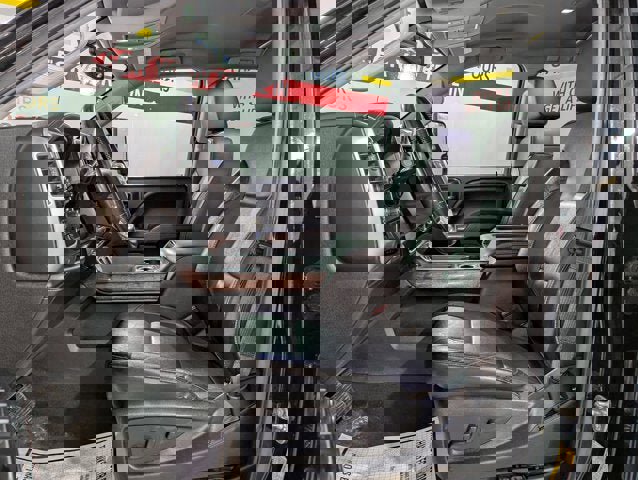 Used 2018 GMC Sierra 2500 SLT w/ Snow Plow Prep Package image 18