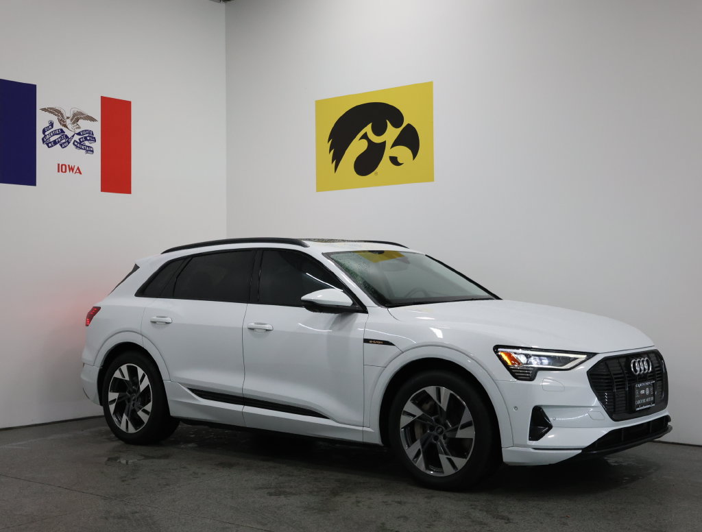 Used 2021 Audi e-tron Premium w/ Convenience Plus Package
