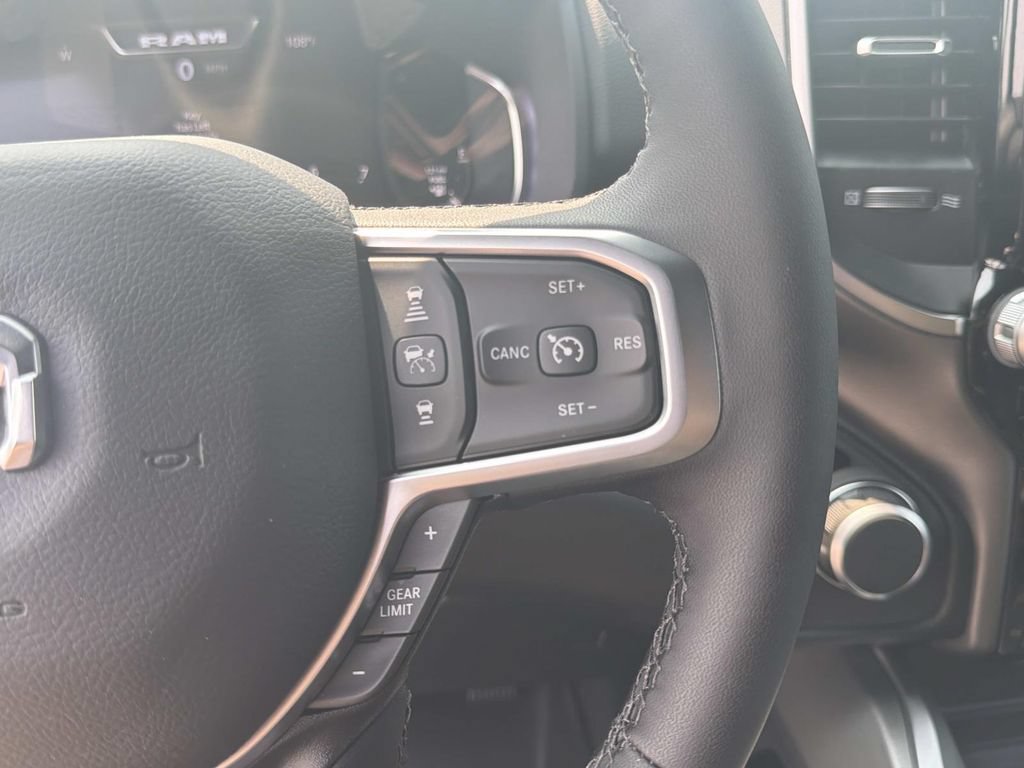 New 2026 RAM 1500 Big Horn AWD/4WD image 9