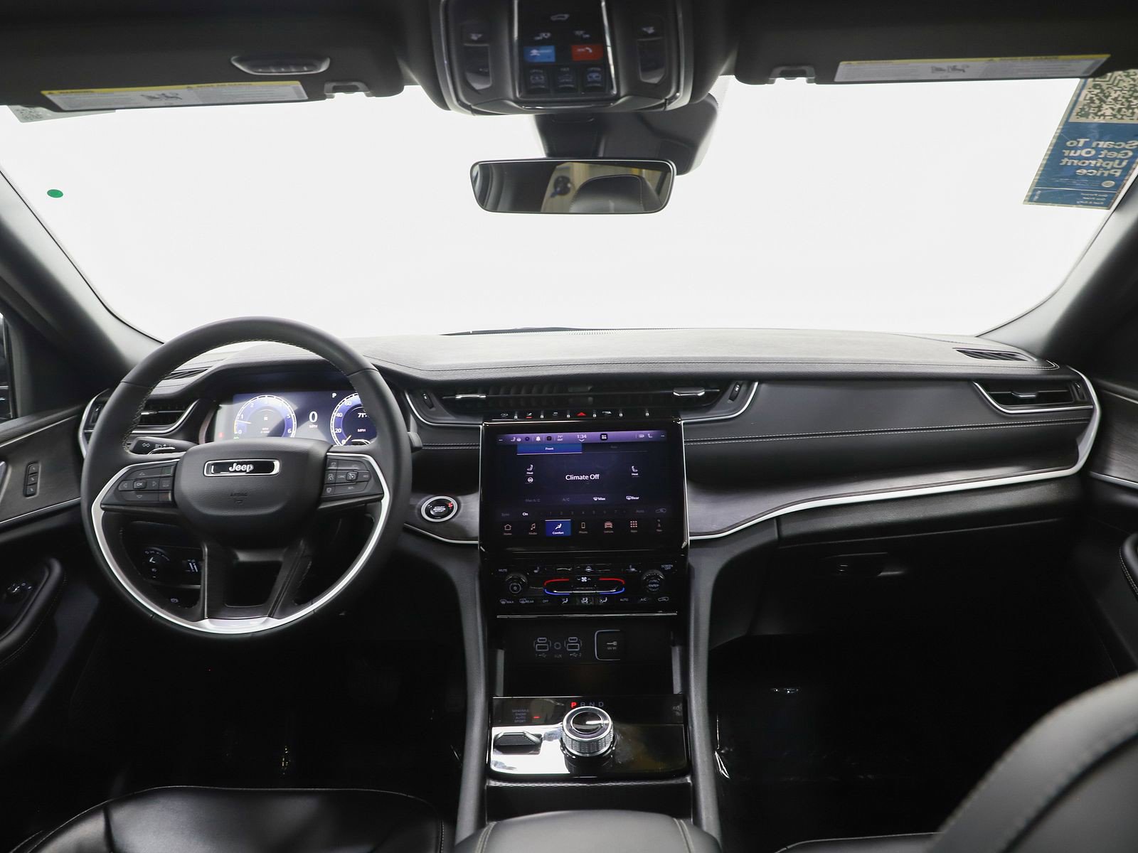 Used 2025 Jeep Grand Cherokee L Limited w/ Black Appearance Package image 14