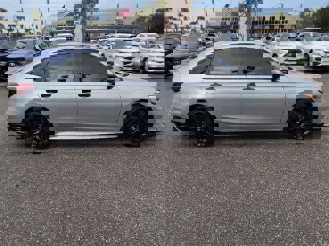 Used 2025 Honda Civic Sport image 9