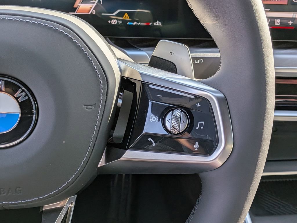 New 2026 BMW 740i image 32