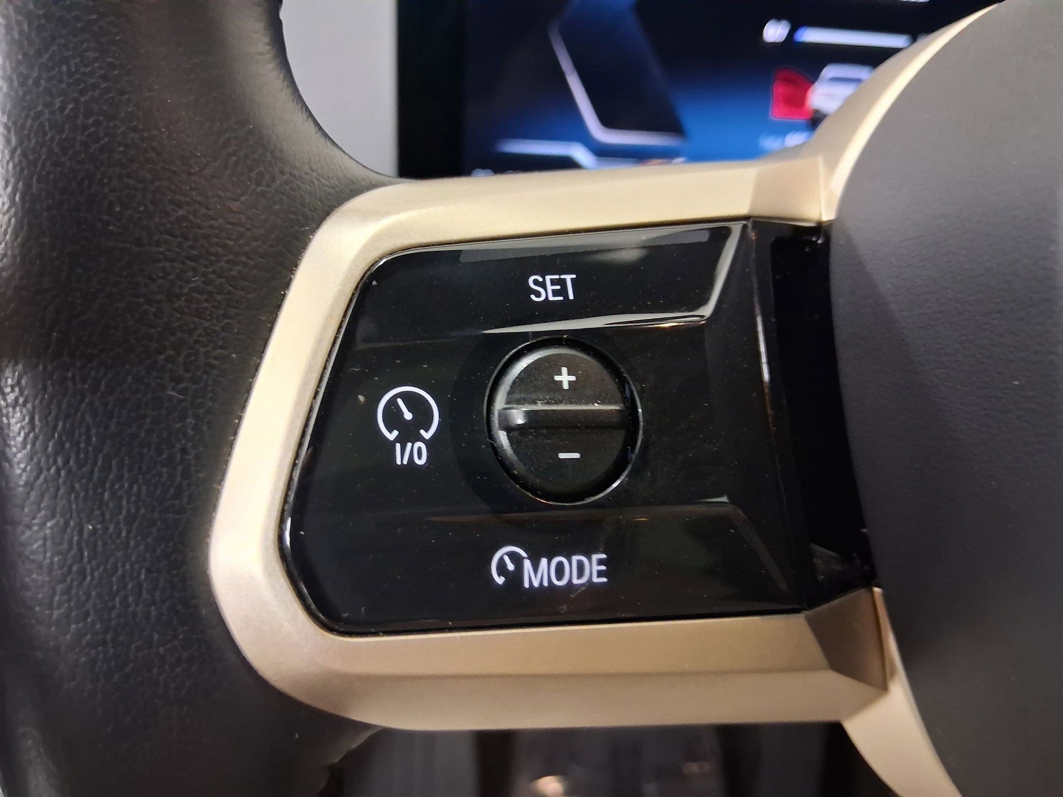 Certified 2023 BMW iX xDrive50 w/ Convenience Package image 15