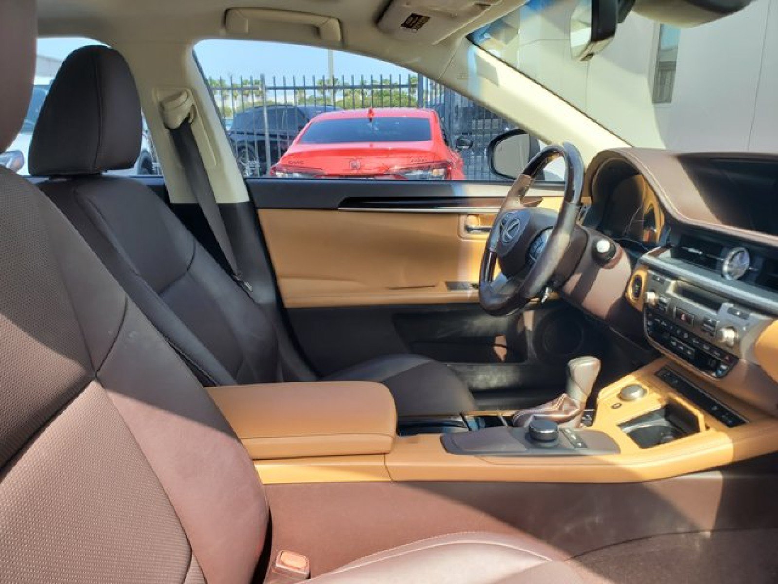 Used 2018 Lexus ES 350 w/ Premier Package FWD image 35
