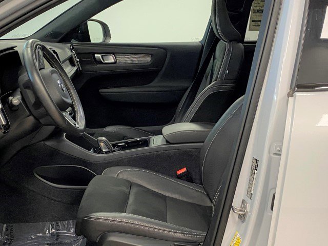 Used 2021 Volvo XC40 P8 Recharge w/ Advanced Package AWD/4WD image 7