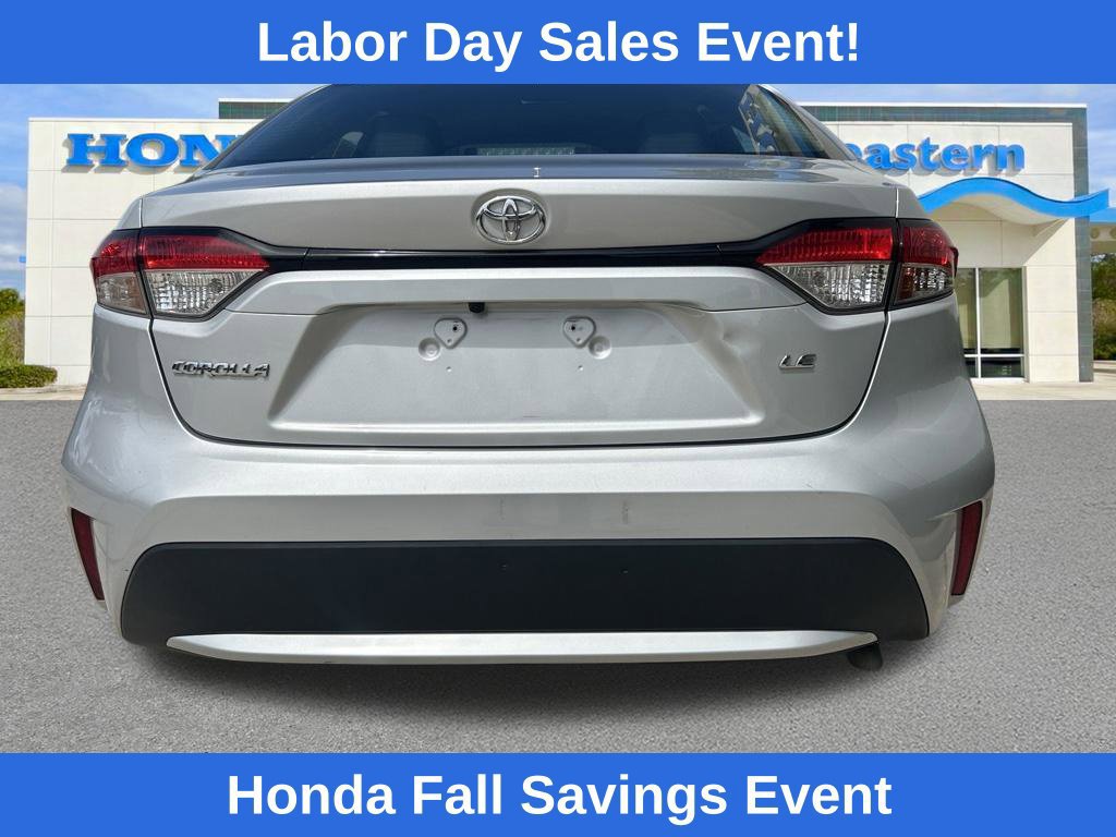 Used 2022 Toyota Corolla LE FWD image 8
