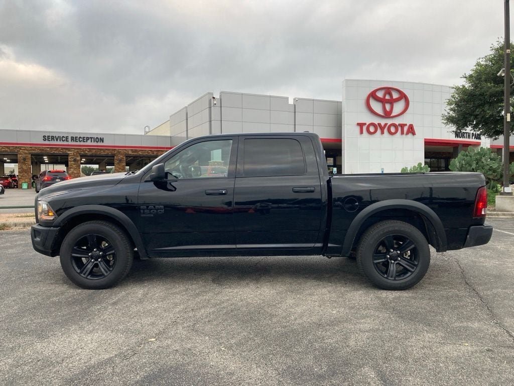 Used 2024 RAM 1500 Warlock RWD image 7