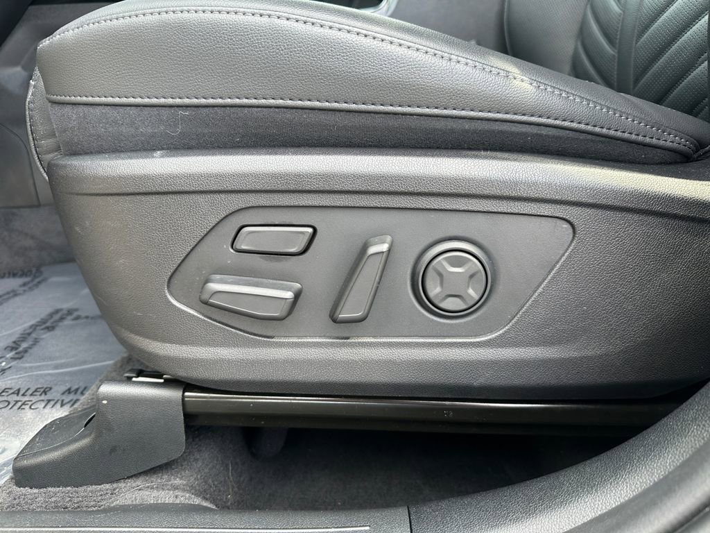 Used 2024 Kia Sorento SX Prestige image 16