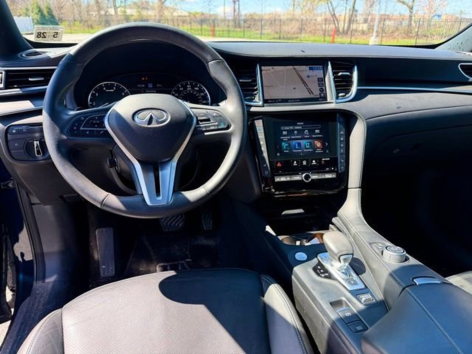 Certified 2023 INFINITI QX55 Essential image 13