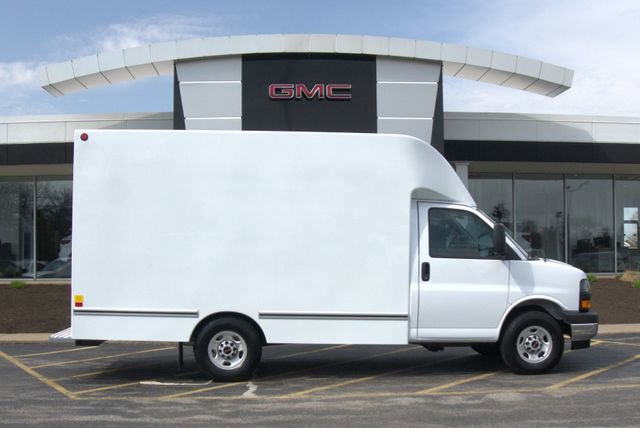 New 2025 GMC Savana 3500 w/ Power Convenience Package RWD image 8