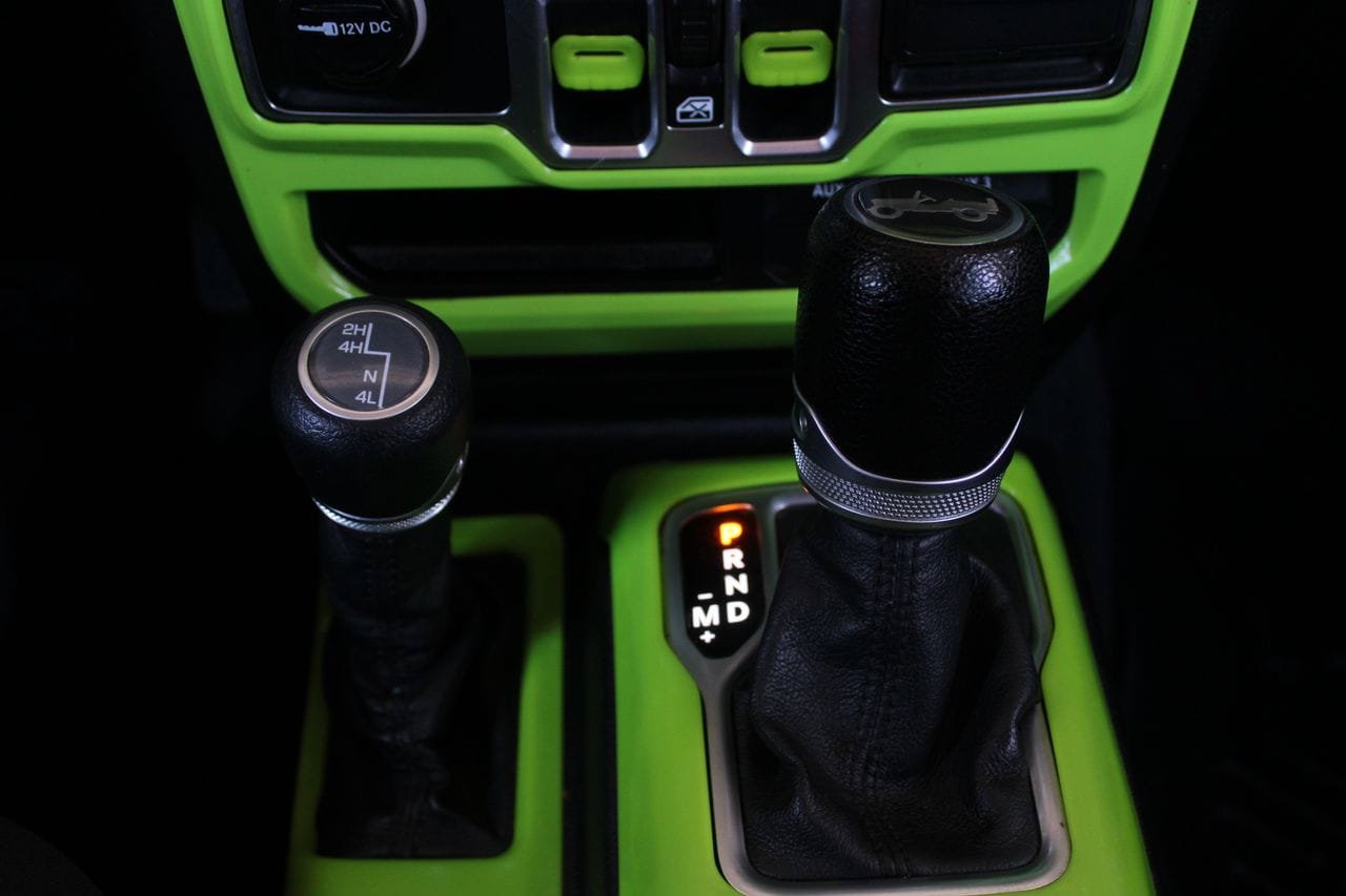 Used 2018 Jeep Wrangler Unlimited Sport S AWD/4WD image 37