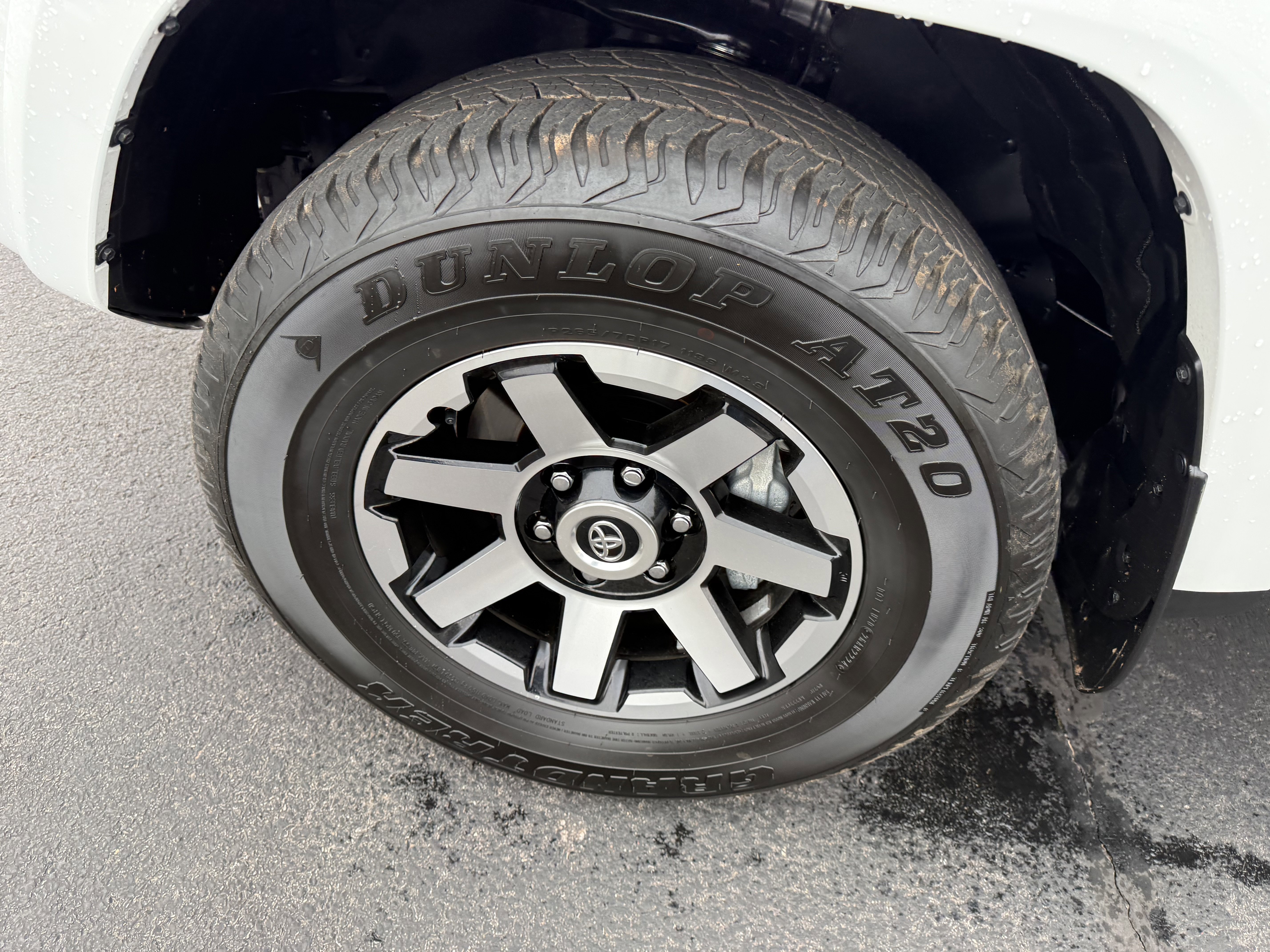 Used 2024 Toyota 4Runner TRD Off-Road image 5