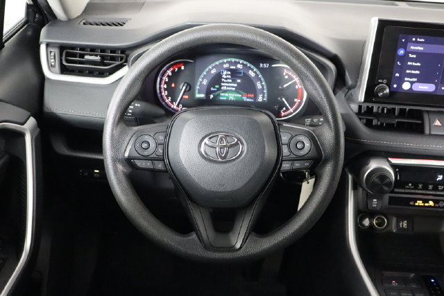 Used 2024 Toyota RAV4 LE FWD image 6