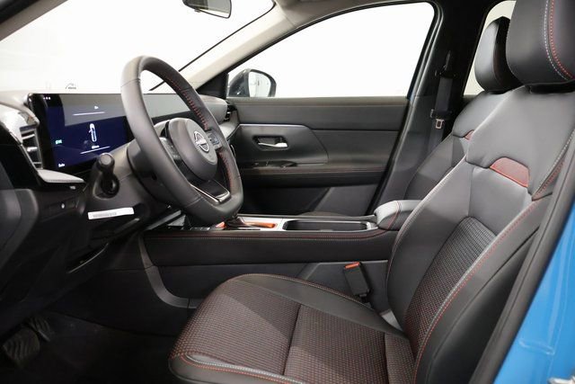 New 2026 Nissan Kicks SR w/ Cold Weather Package image 11