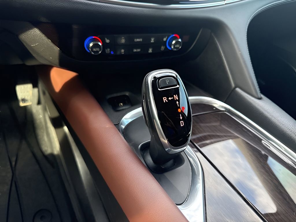 Used 2019 Buick Enclave Avenir w/ Avenir Technology Package image 19