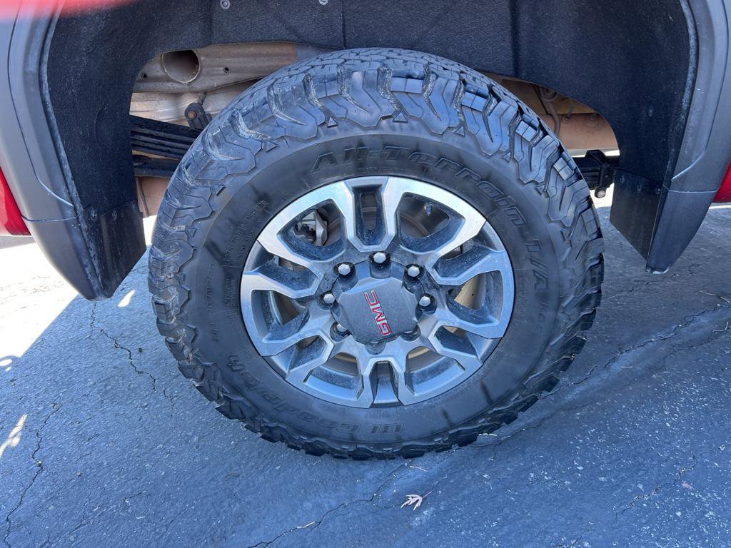 Used 2021 GMC Sierra 2500 SLT w/ SLT Convenience Package image 12