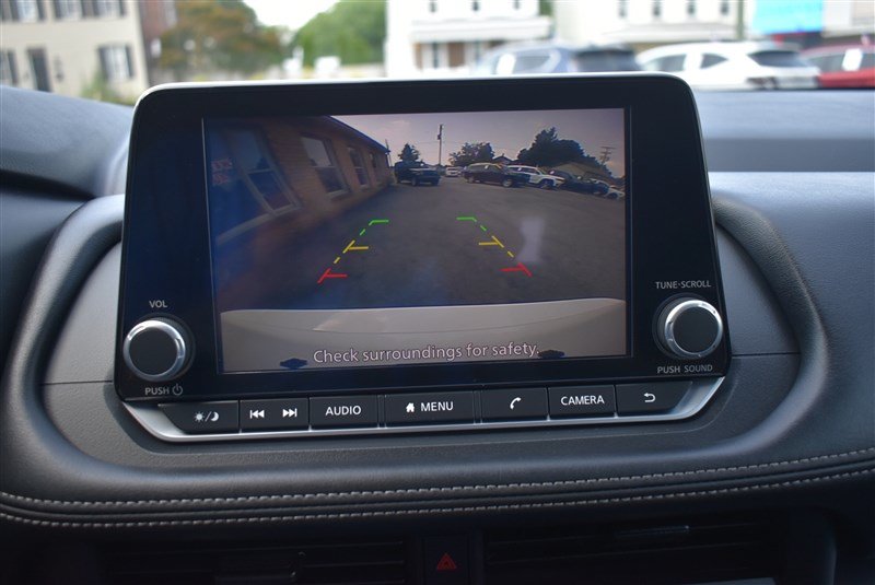 Used 2024 Nissan Rogue S AWD/4WD image 16