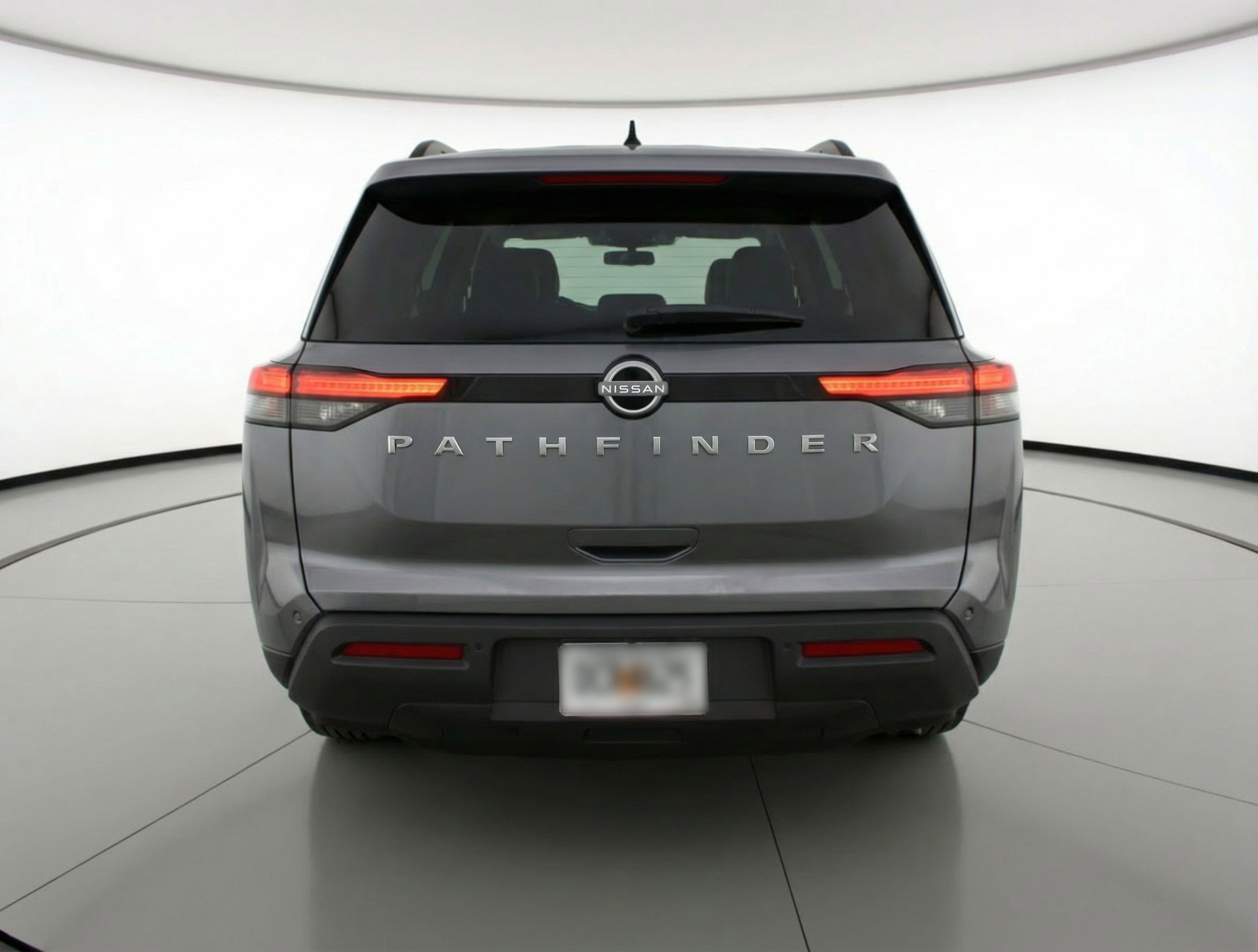 Used 2025 Nissan Pathfinder SV image 7