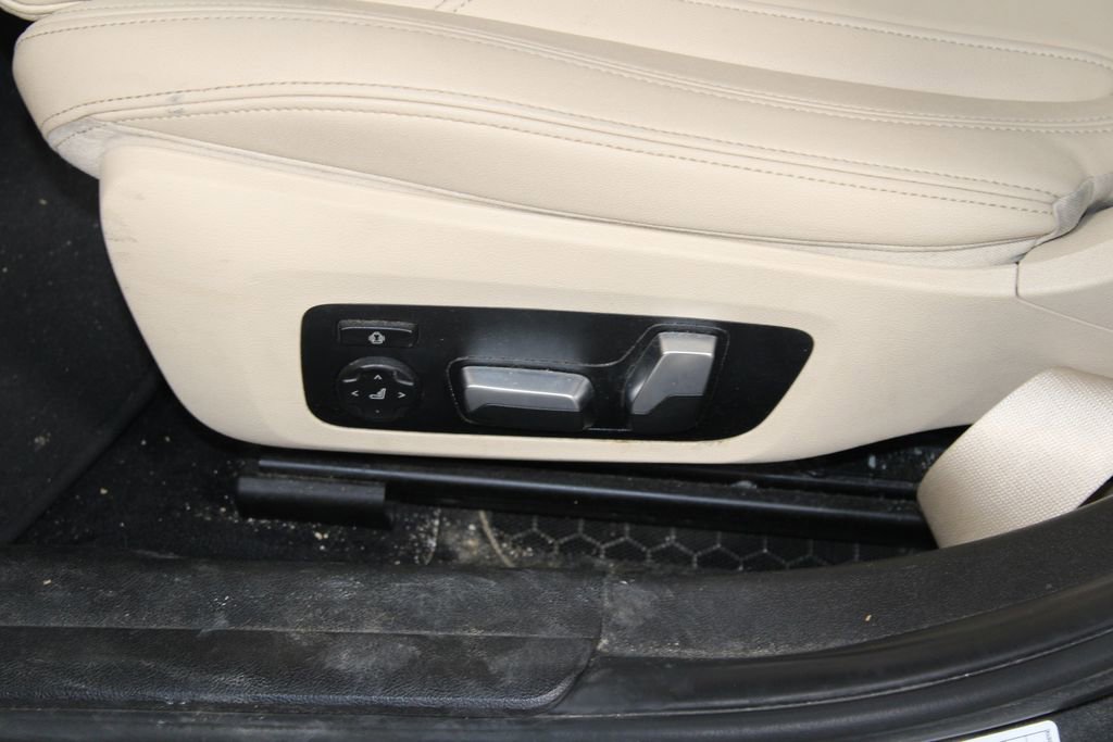 Used 2019 BMW 330i xDrive Sedan image 14