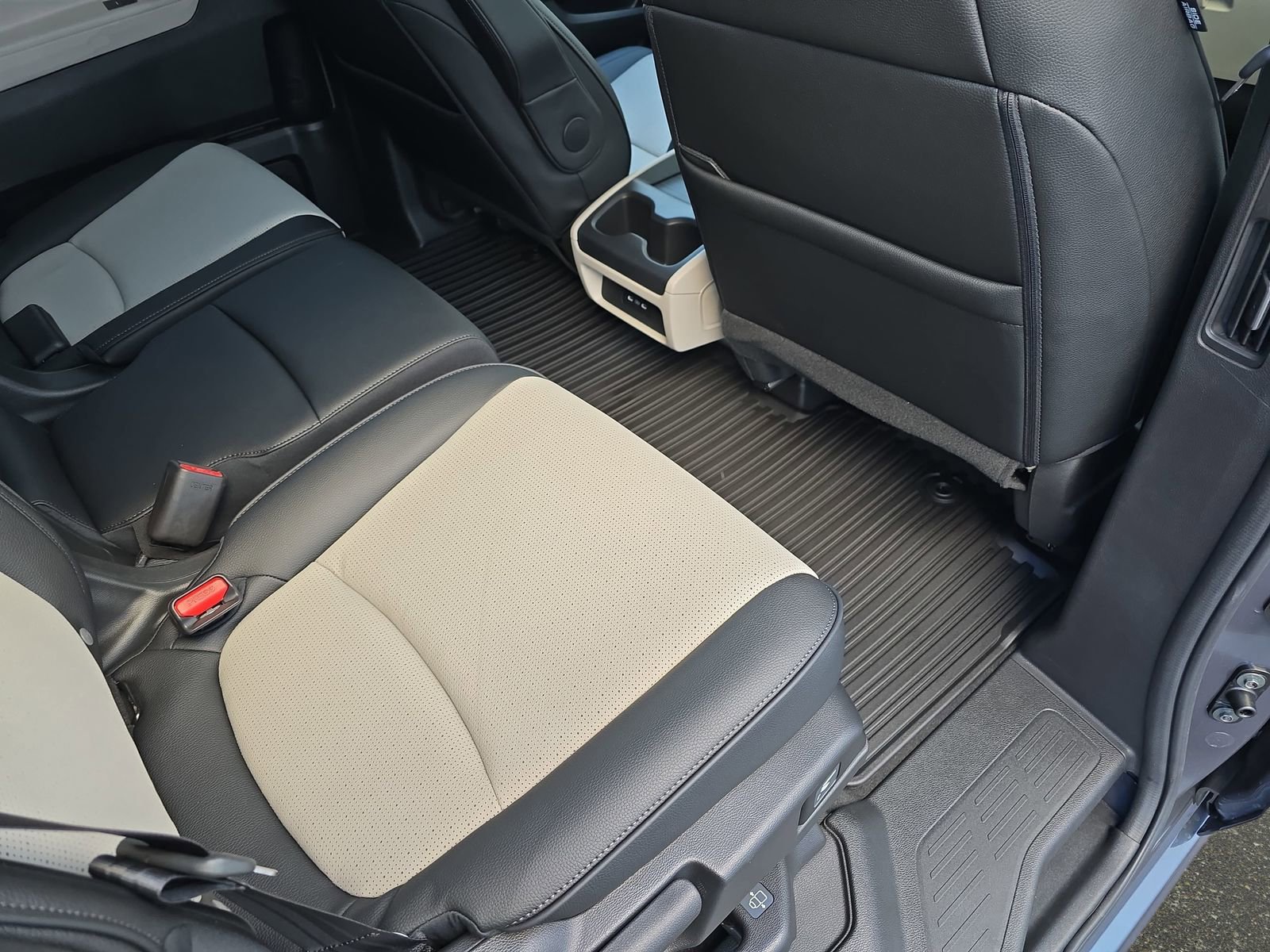 New 2026 Honda Odyssey Elite image 11