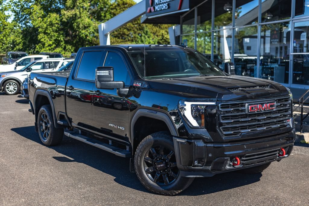 Used 2025 GMC Sierra 3500 AT4 w/ Technology Package AWD/4WD video 2
