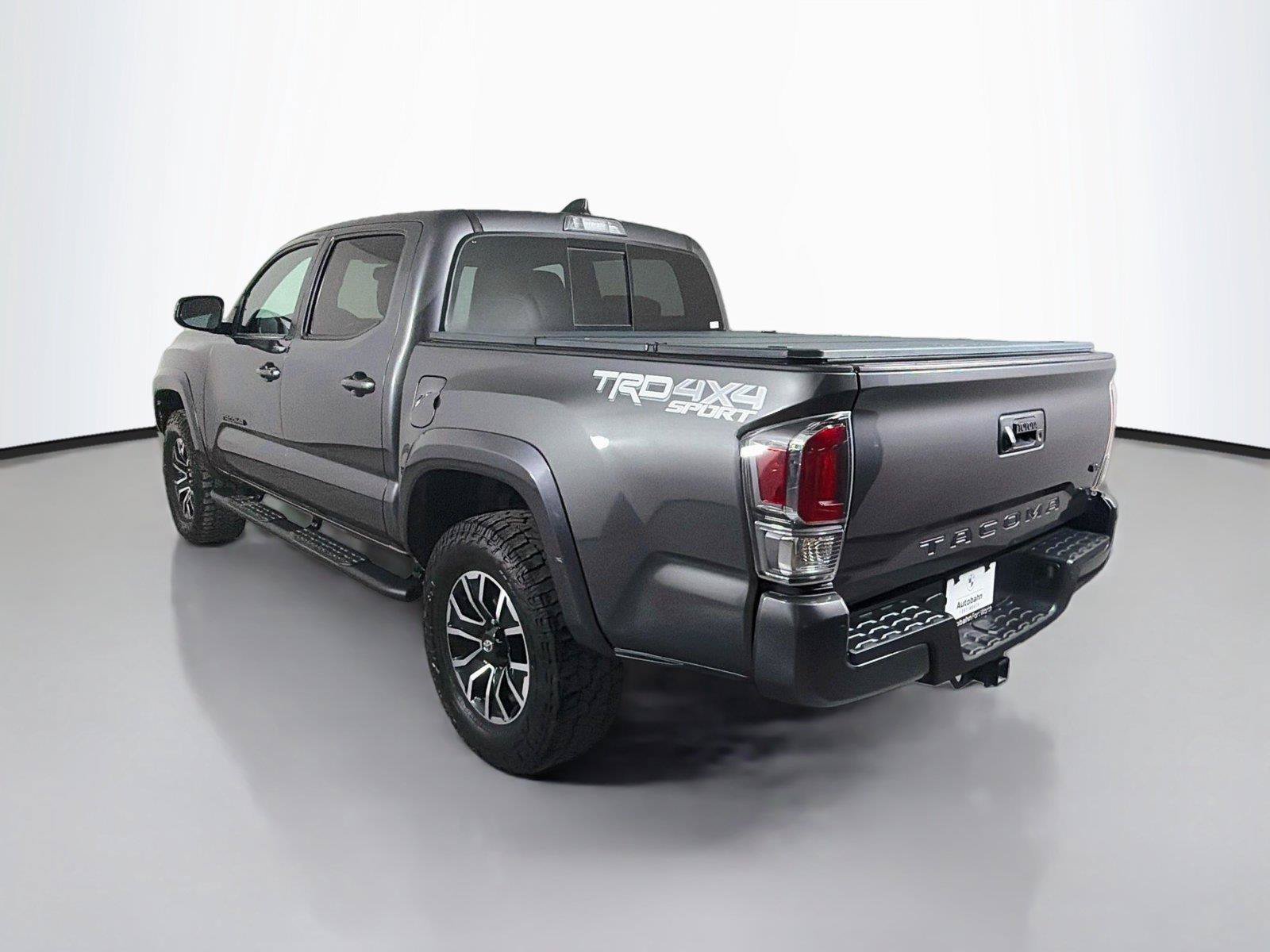 Used 2021 Toyota Tacoma TRD Sport w/ TRD Premium Sport Package AWD/4WD image 7