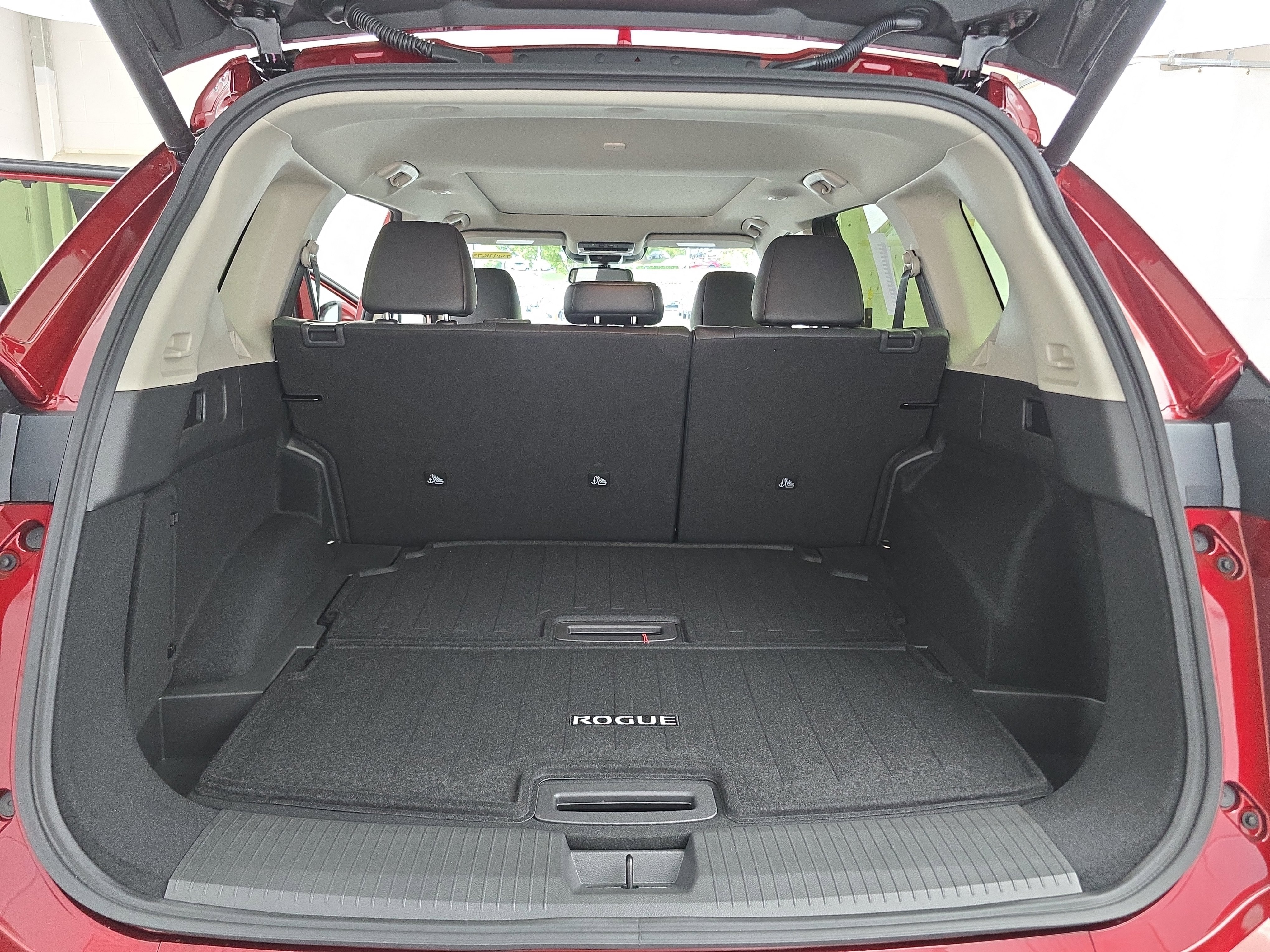 New 2026 Nissan Rogue Platinum image 12