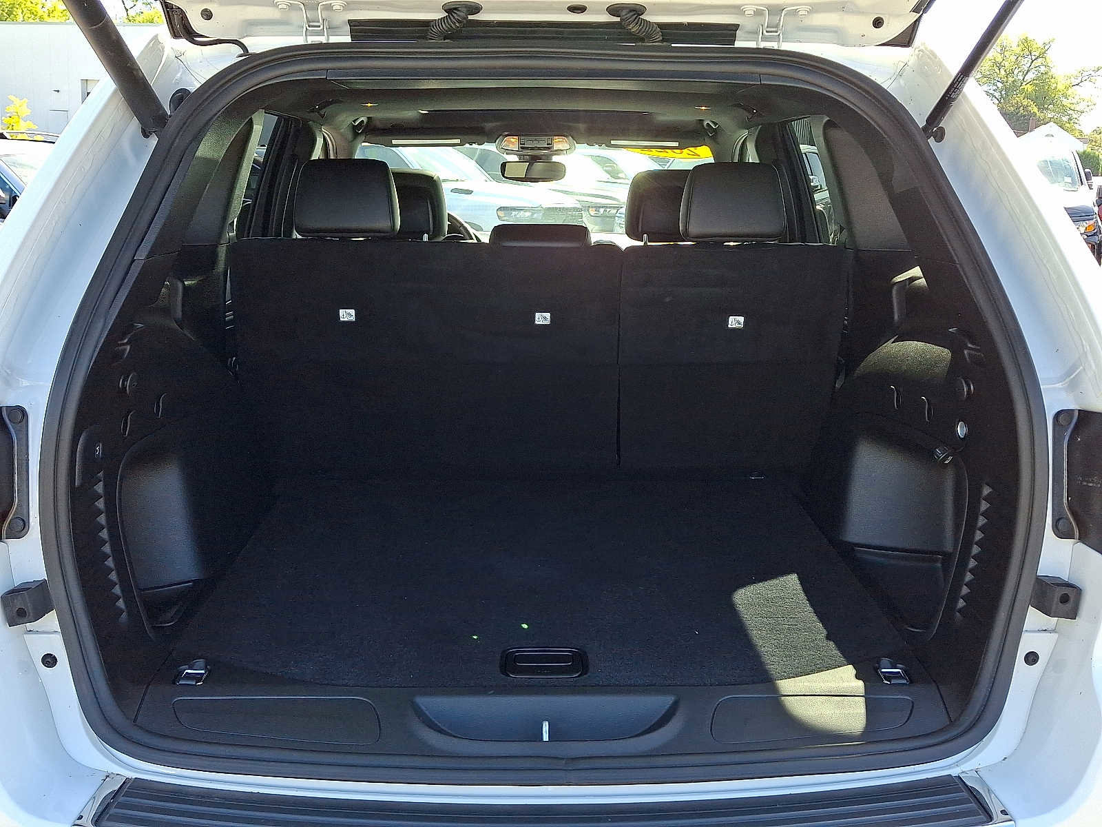 Used 2022 Jeep Grand Cherokee Limited image 31