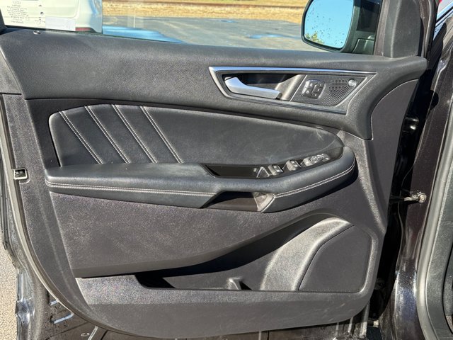 Used 2019 Ford Edge ST w/ Equipment Group 401A AWD/4WD image 21