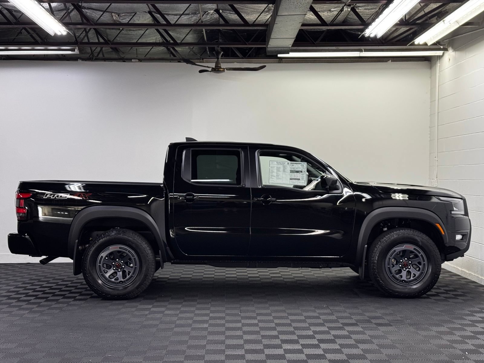 New 2026 Nissan Frontier PRO-4X w/ Pro-4x Convenience Package AWD/4WD image 4