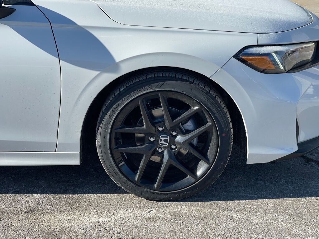 Certified 2025 Honda Civic Sport image 17