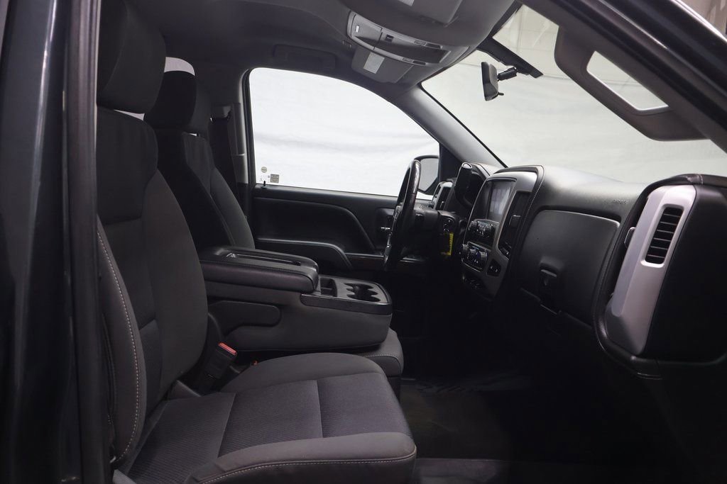 Used 2017 GMC Sierra 1500 SLE w/ SLE Value Package image 9