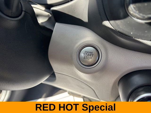 Used 2024 Hyundai Venue SEL image 20