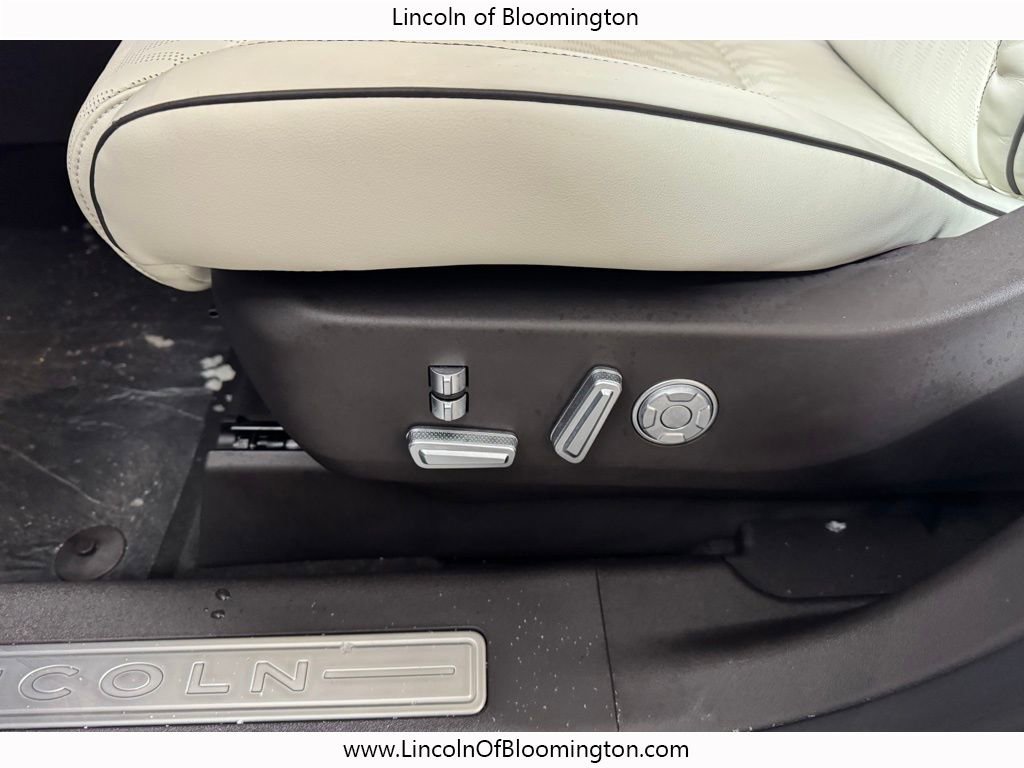 New 2026 Lincoln Nautilus Black Label image 24