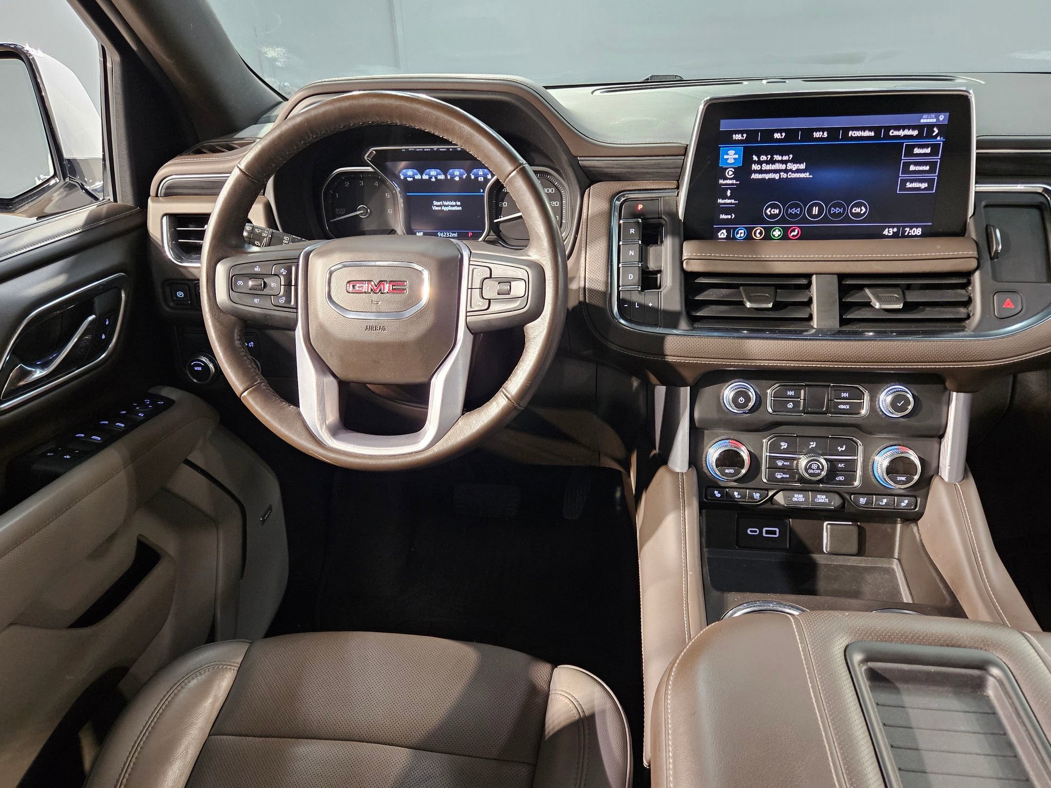 Used 2021 GMC Yukon SLT w/ SLT Luxury Package image 9