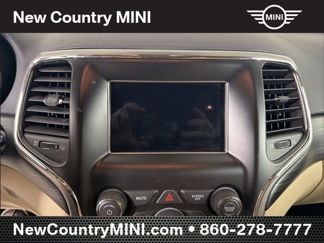 Used 2020 Jeep Grand Cherokee Laredo image 23