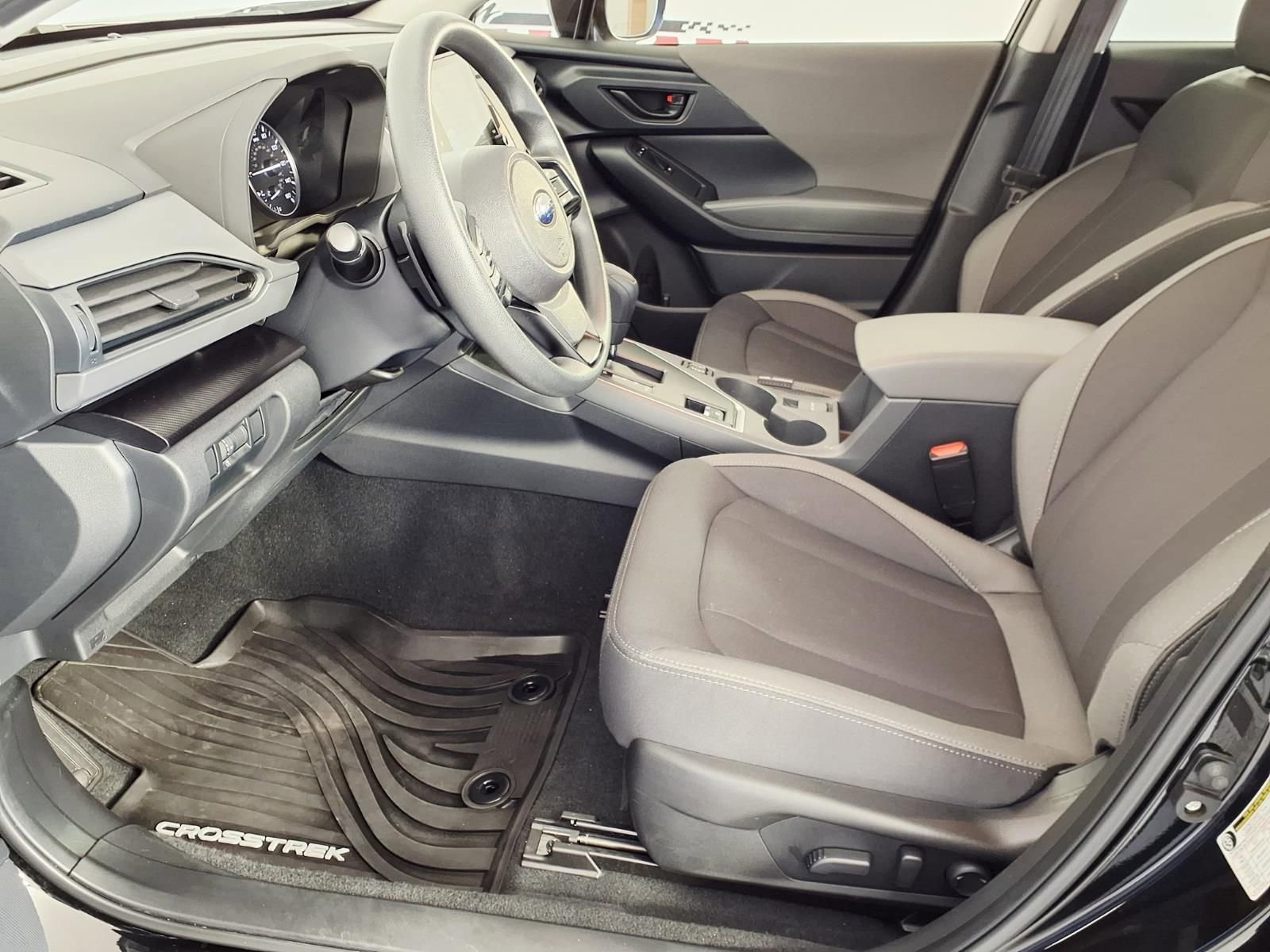 Used 2025 Subaru Crosstrek 2.0i Premium image 15