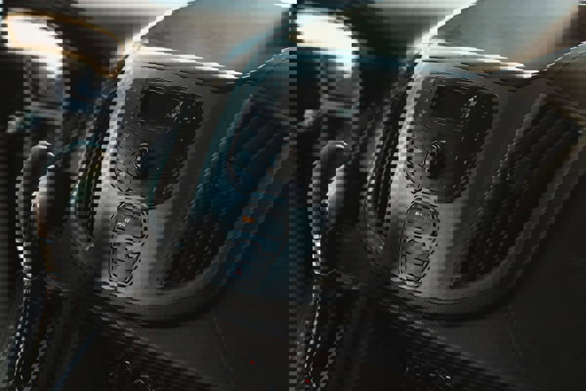 Used 2019 Ford Transit 250 130 Low Roof w/ Exterior Upgrade Package image 13