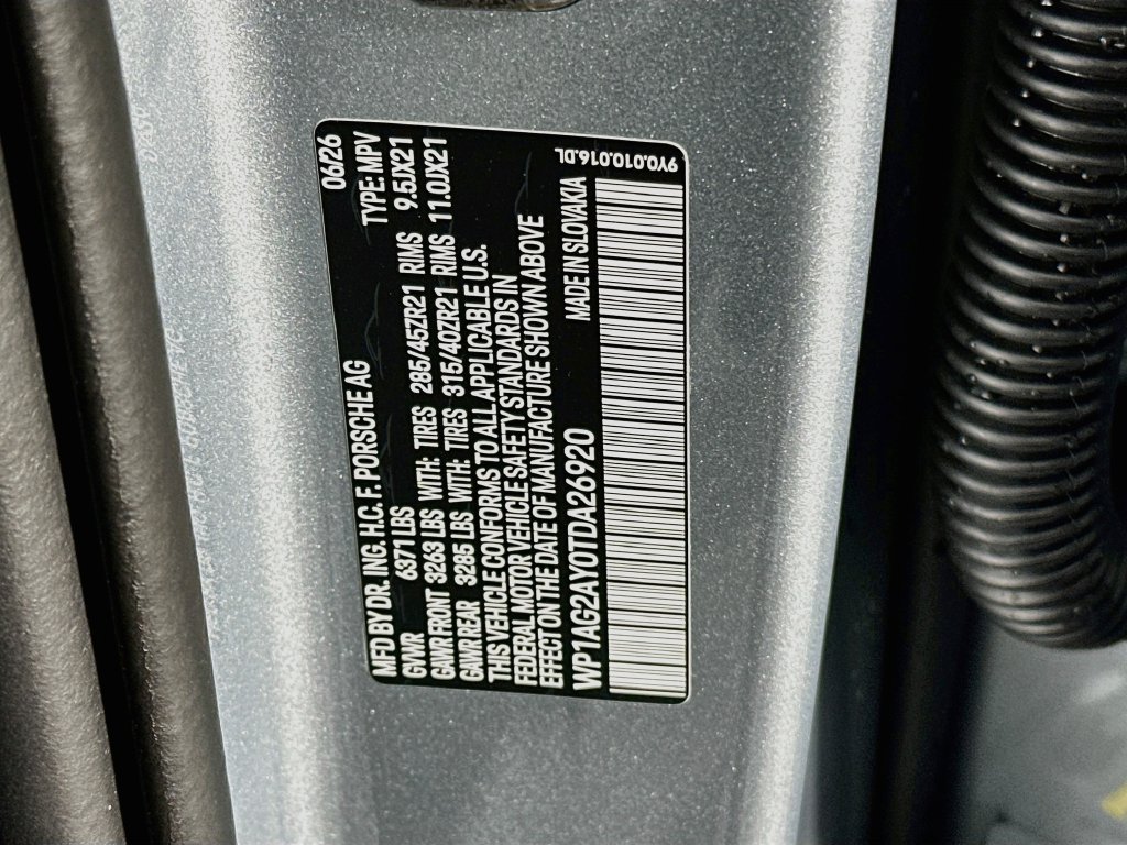 New 2026 Porsche Cayenne GTS AWD/4WD image 35