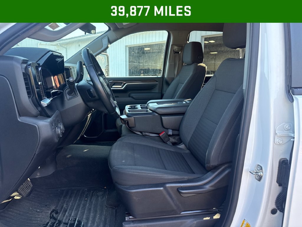 Used 2026 Chevrolet Silverado 2500 LT AWD/4WD image 4