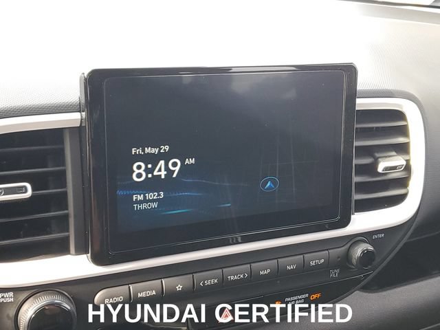 Certified 2025 Hyundai Venue Limited FWD image 17