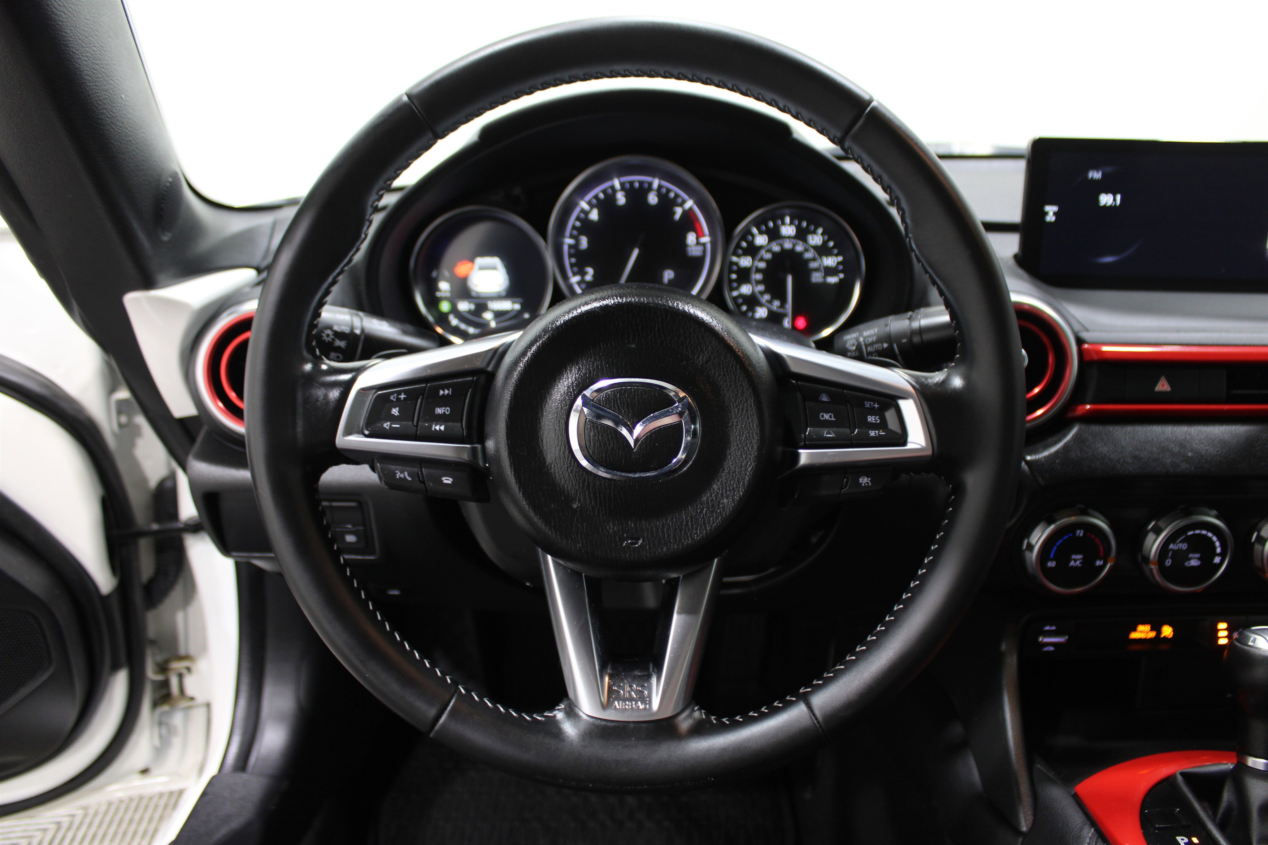 Used 2024 MAZDA MX-5 Miata RF Grand Touring w/ Weather Package image 8