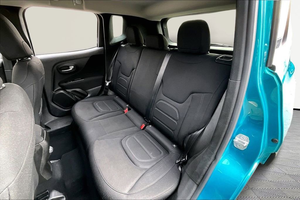 Used 2021 Jeep Renegade Latitude image 16