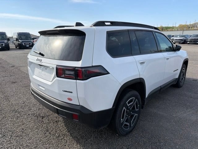 New 2026 Jeep Cherokee Laredo AWD/4WD image 3