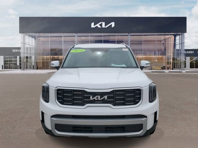 Used 2024 Kia Telluride S image 2