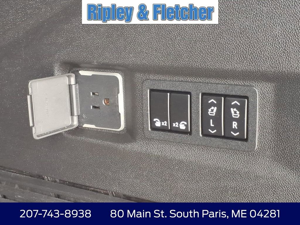 Used 2021 Chevrolet Tahoe High Country w/ Premium Package image 11