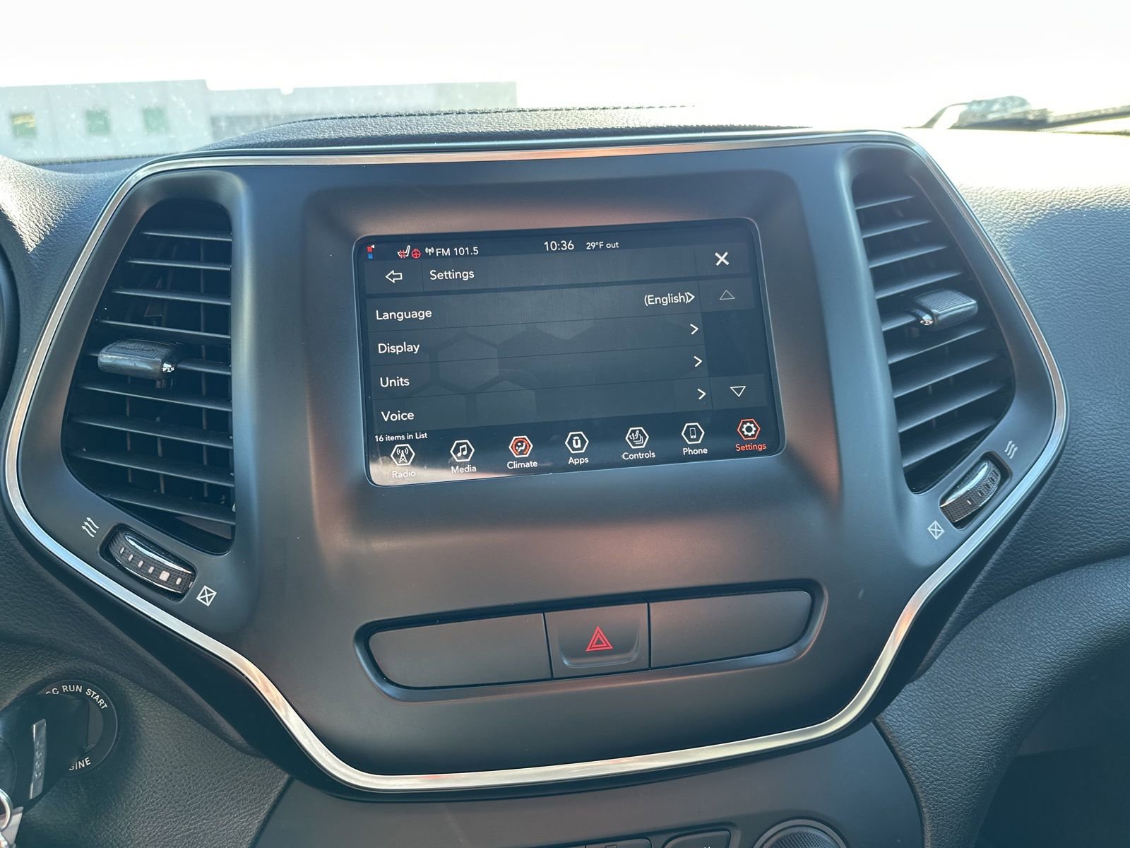 Used 2019 Jeep Cherokee Latitude w/ Cold Weather Group image 50