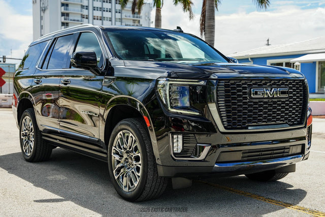 Used 2023 GMC Yukon Denali Ultimate AWD/4WD image 12